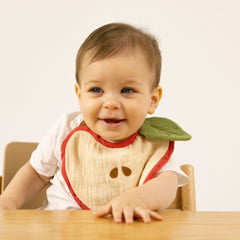 Oli & Carol Pepa the Apple baby bib